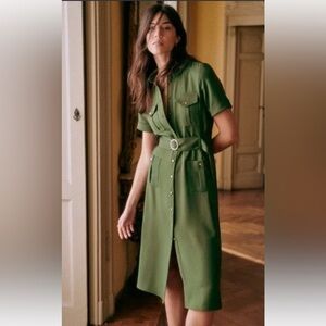 Sezane Raquel size 40
Olive green